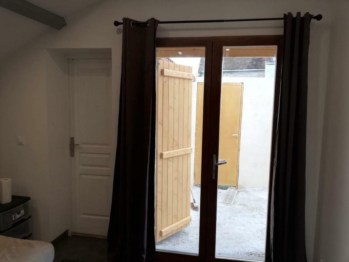 Maison Duplex & Appartement Sur Cour ラ・フェルテ・ゴシェ エクステリア 写真