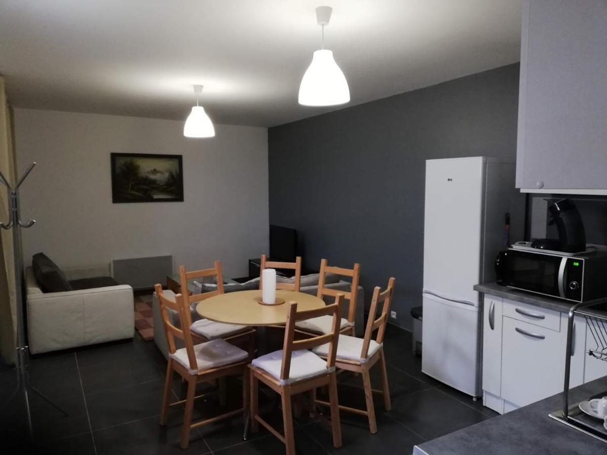Maison Duplex & Appartement Sur Cour ラ・フェルテ・ゴシェ エクステリア 写真